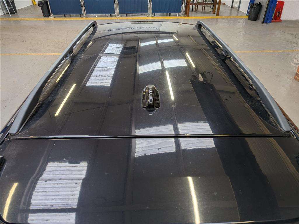 <p>2013 VOLVO V70 SE LUX T5 AUTO</p>