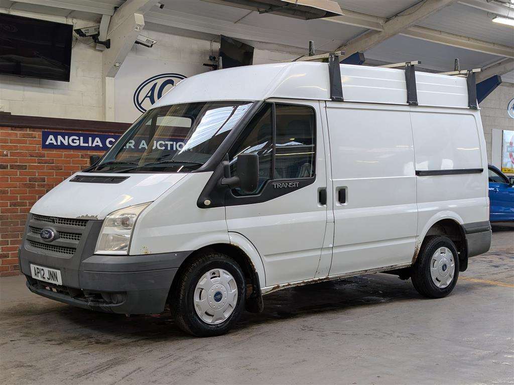 <p>2012 FORD TRANSIT 100 T280 FWD</p>