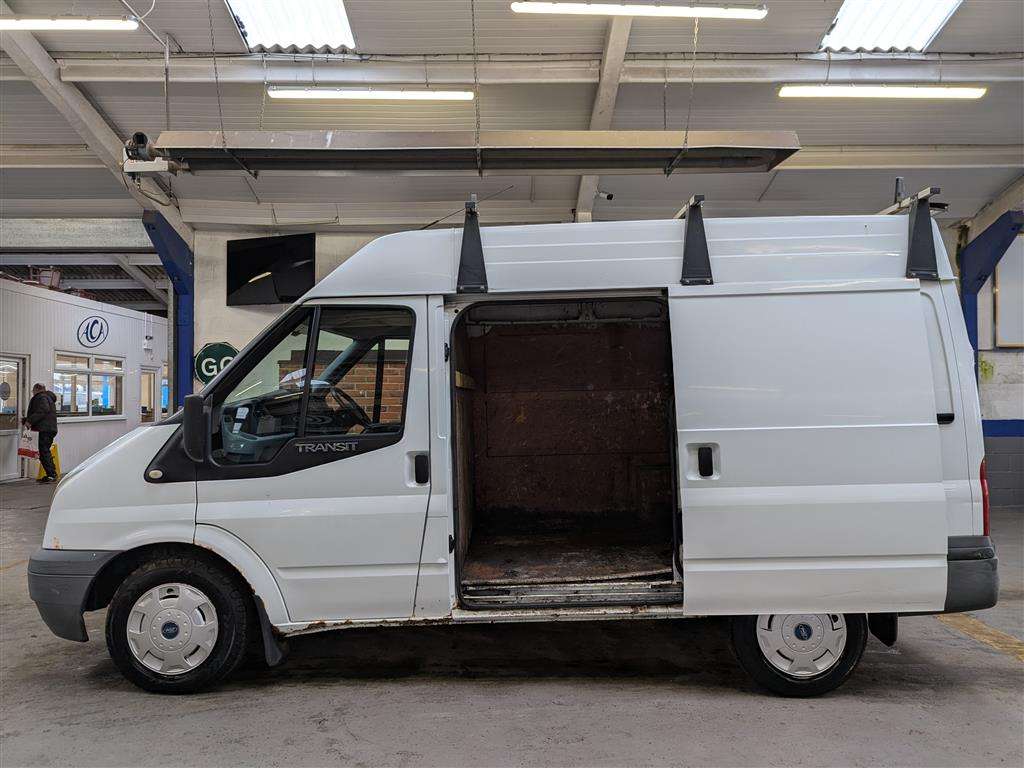 <p>2012 FORD TRANSIT 100 T280 FWD</p>
