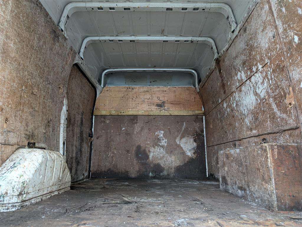 <p>2012 FORD TRANSIT 100 T280 FWD</p>