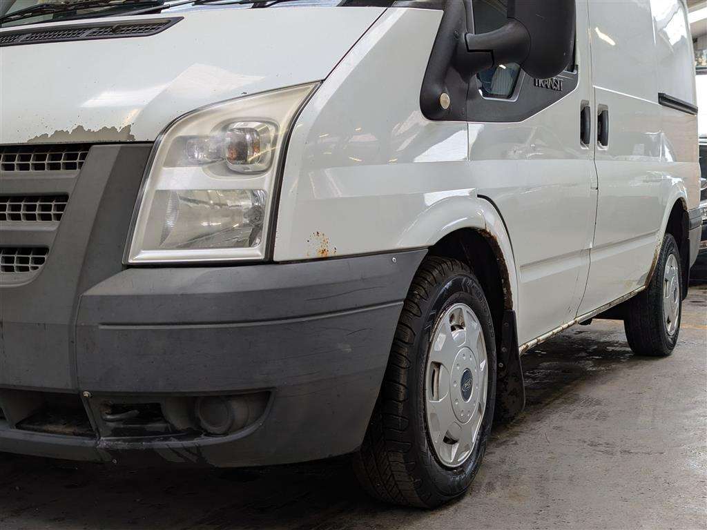 <p>2012 FORD TRANSIT 100 T280 FWD</p>