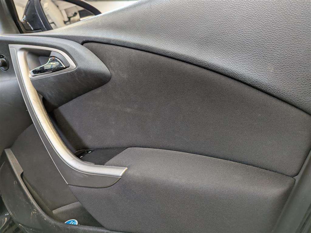 <p>2010 VAUXHALL ASTRA EXCLUSIV 98</p>