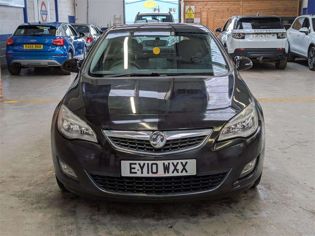 <p>2010 VAUXHALL ASTRA EXCLUSIV 98</p>