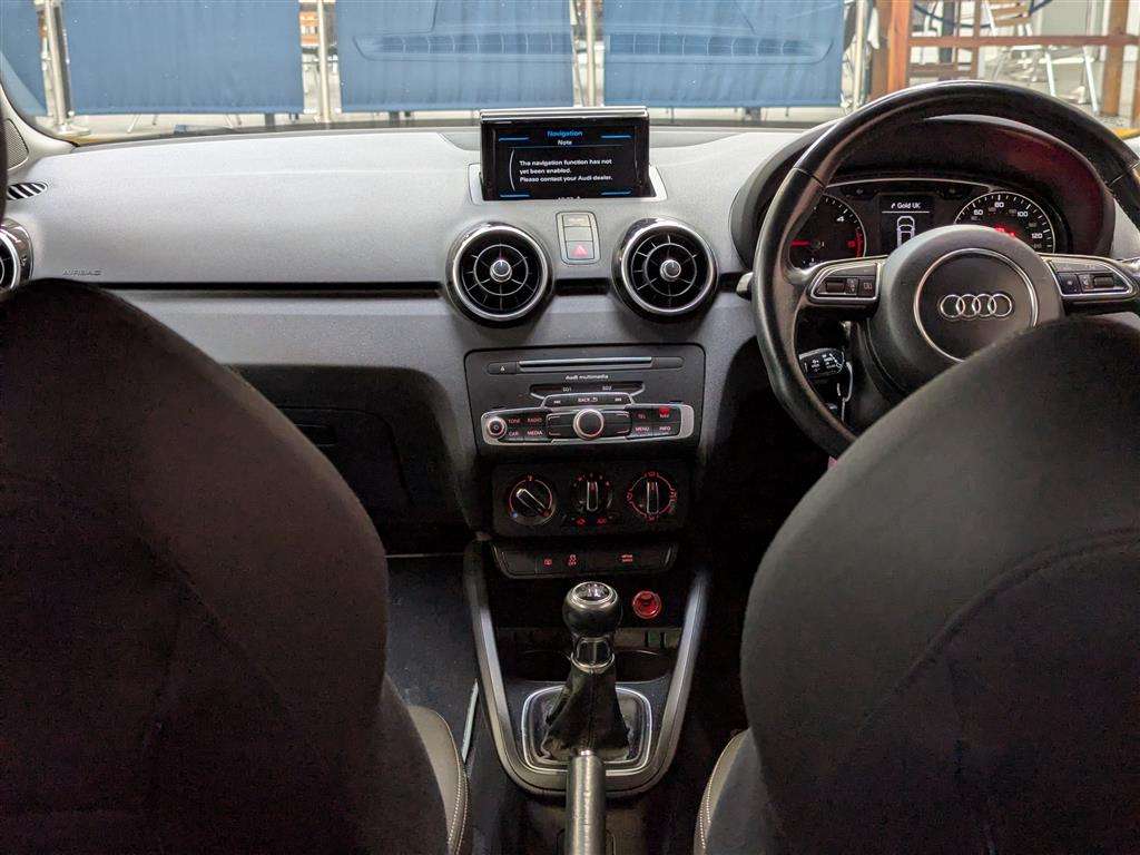 <p>2015 AUDI A1 SPORT TDI</p>