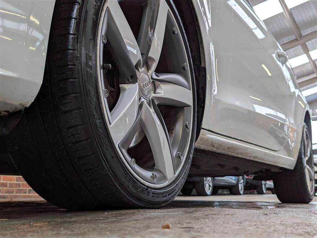 <p>2015 AUDI A1 SPORT TDI</p>