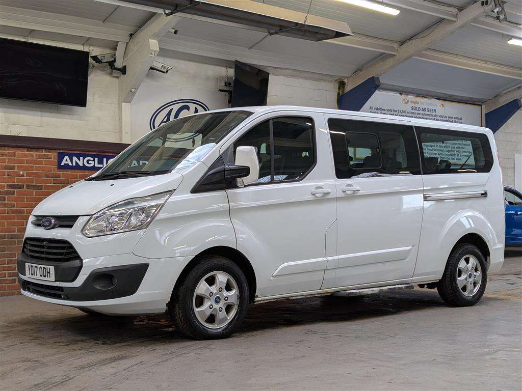 <p>2017 FORD TOURNEO CUSTOM 310 T-NIUM</p>