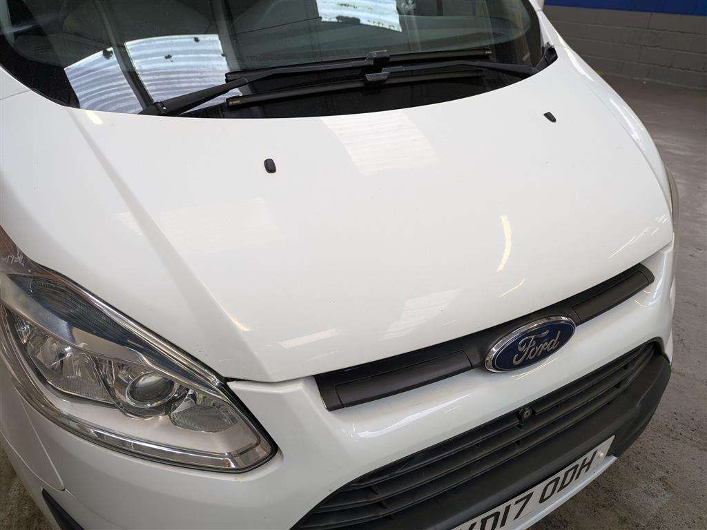 <p>2017 FORD TOURNEO CUSTOM 310 T-NIUM</p>
