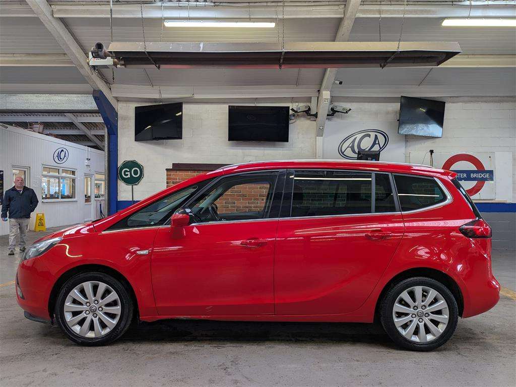 <p>2016 VAUXHALL ZAFIRA TOURER T-L CDTI EF</p>