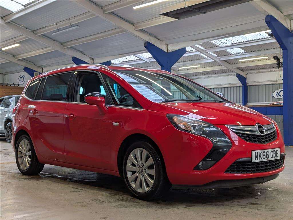 <p>2016 VAUXHALL ZAFIRA TOURER T-L CDTI EF</p>