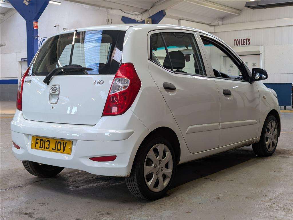 <p>2013 HYUNDAI I10 CLASSIC</p>