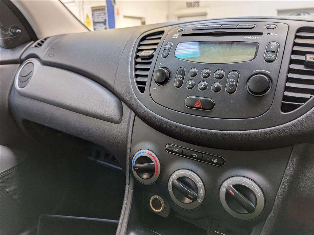 <p>2013 HYUNDAI I10 CLASSIC</p>