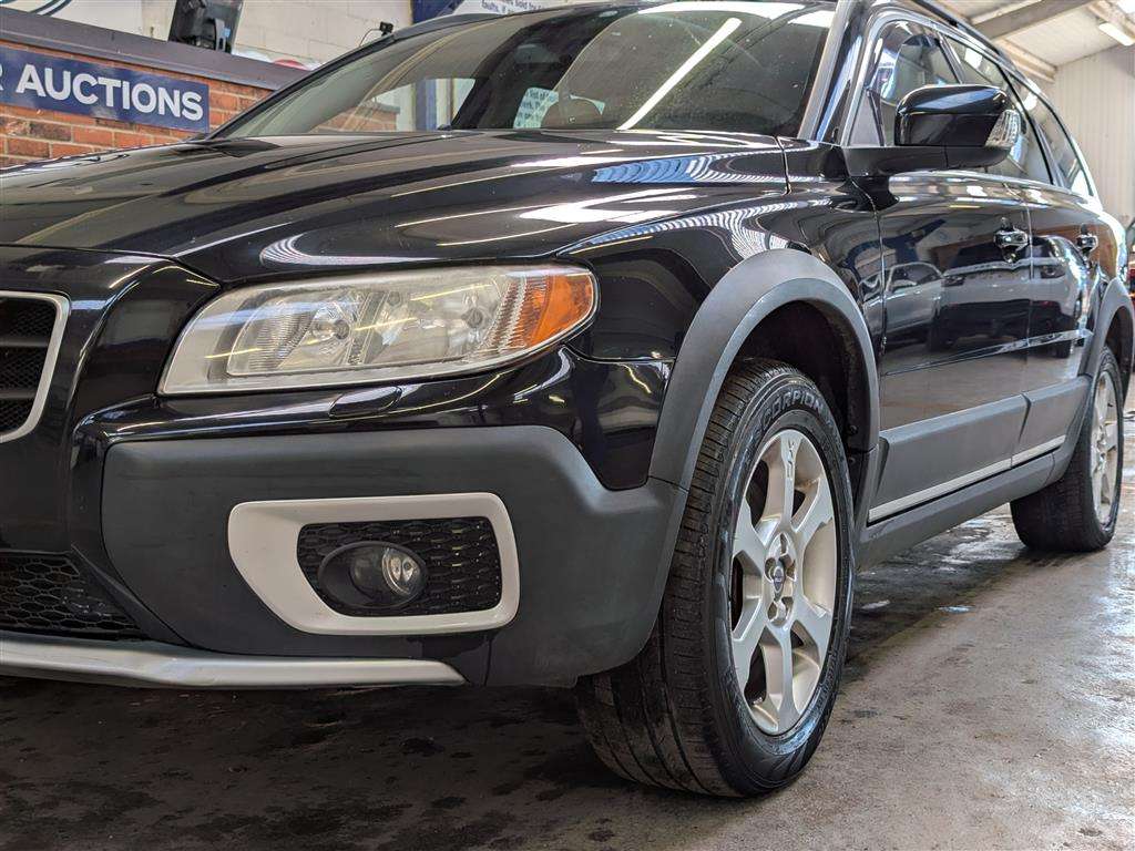 <p>2010 VOLVO XC70 SE AWD D5 AUTO</p>