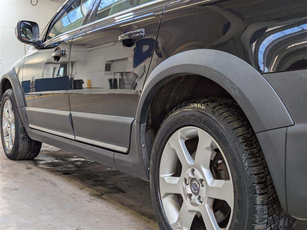 <p>2010 VOLVO XC70 SE AWD D5 AUTO</p>