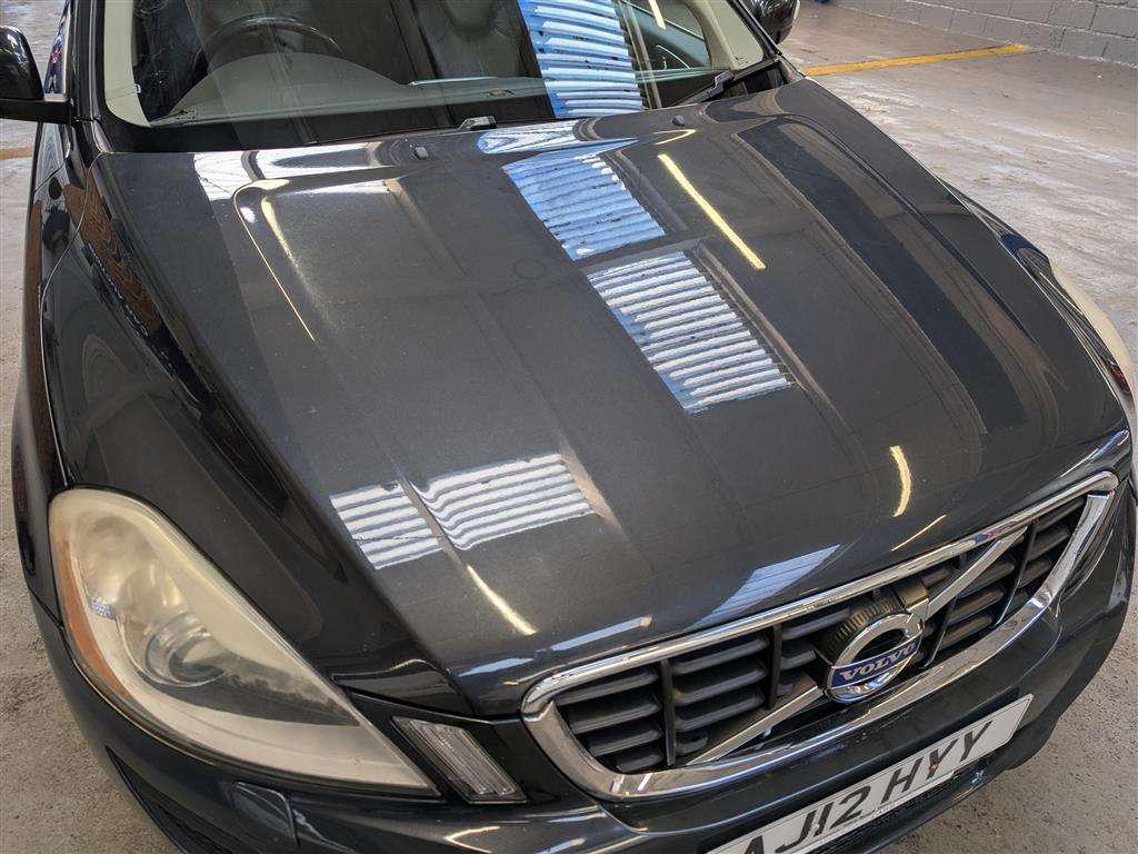 <p>2012 VOLVO XC60 SE LUX AWD D5 AUTO</p>