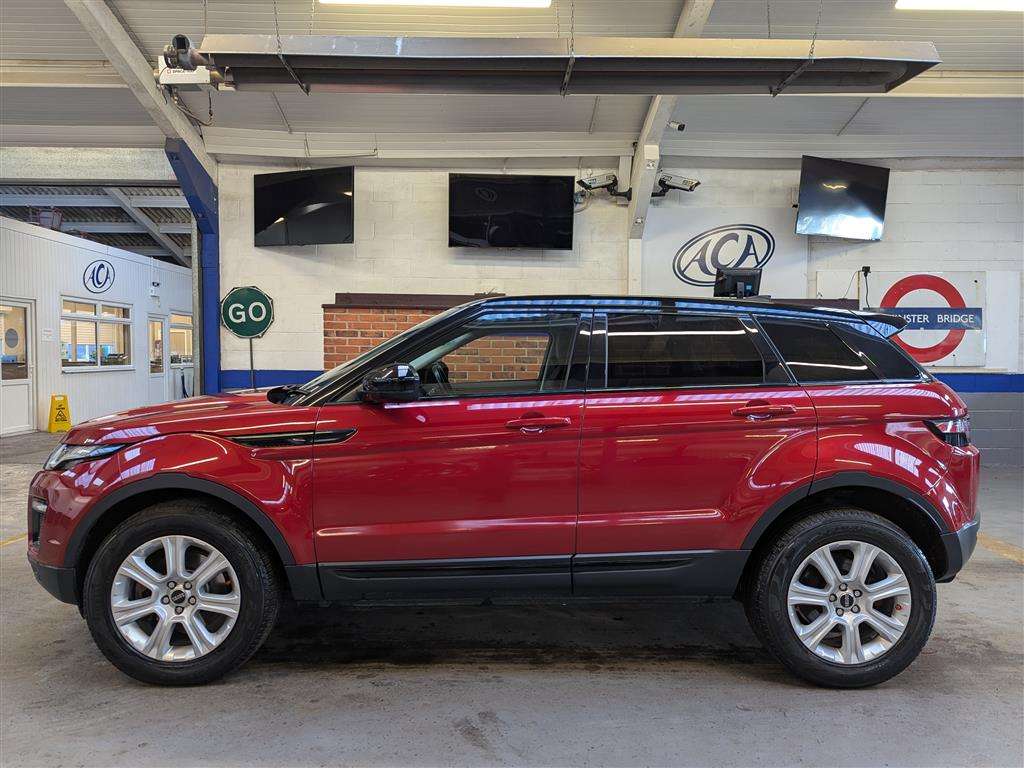 <p>2018 LAND ROVER R ROVER EVOQUE SE TECH TD</p>