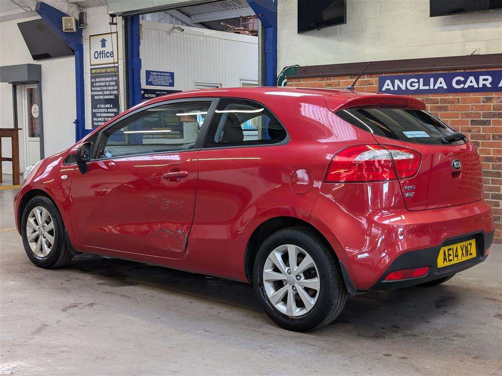 <p>2014 KIA RIO VR7</p>