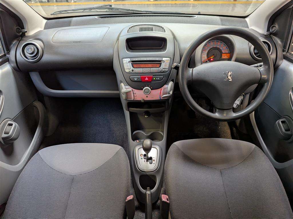 <p>2008 PEUGEOT 107 URBAN SEMI-AUTO</p>