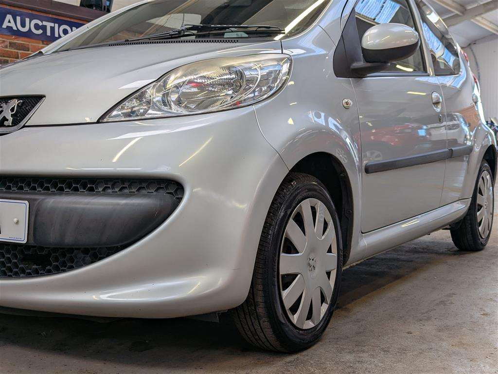 <p>2008 PEUGEOT 107 URBAN SEMI-AUTO</p>