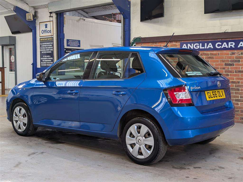 <p>2016 SKODA FABIA S MPI</p>