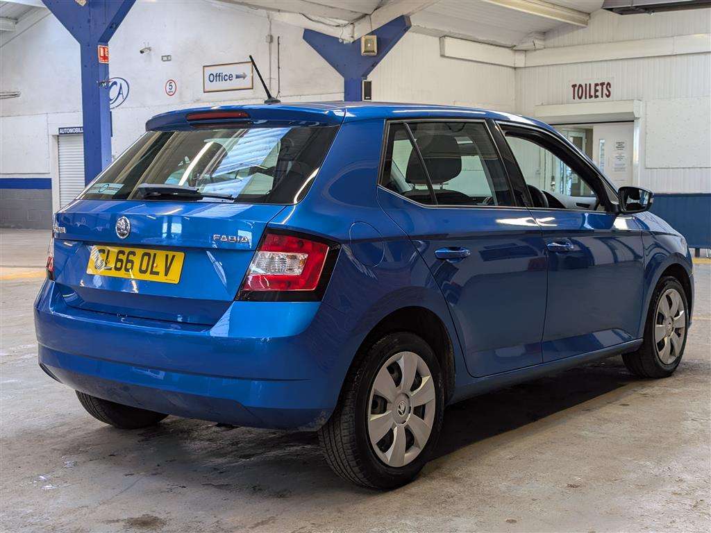 <p>2016 SKODA FABIA S MPI</p>