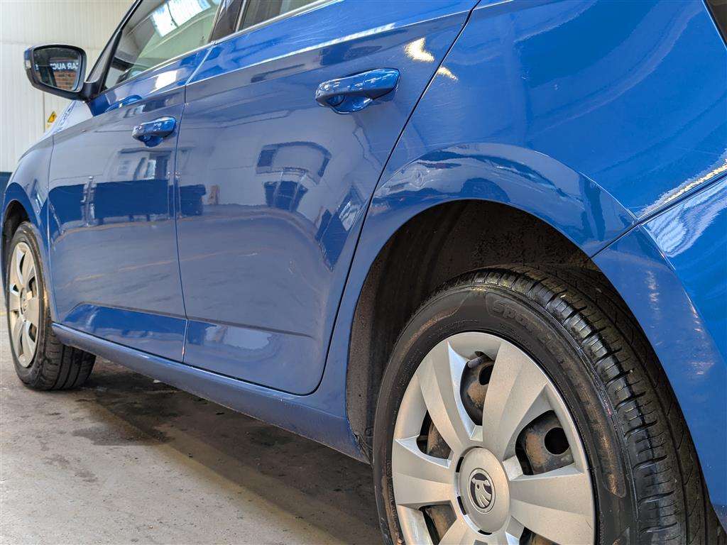 <p>2016 SKODA FABIA S MPI</p>