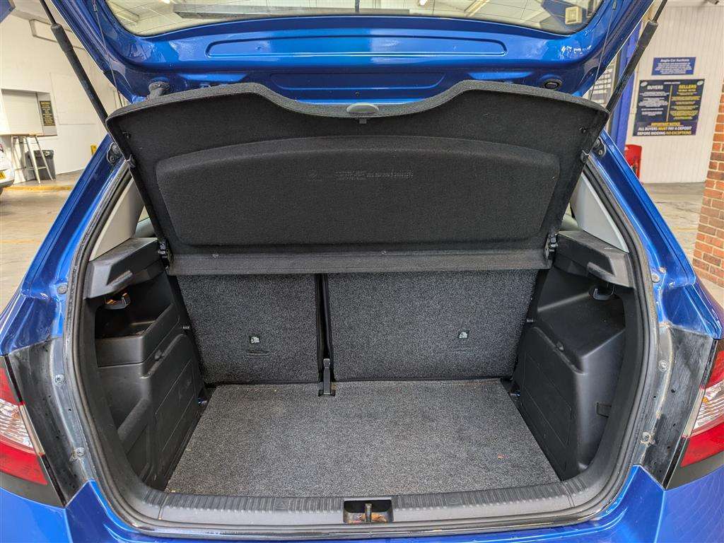 <p>2016 SKODA FABIA S MPI</p>