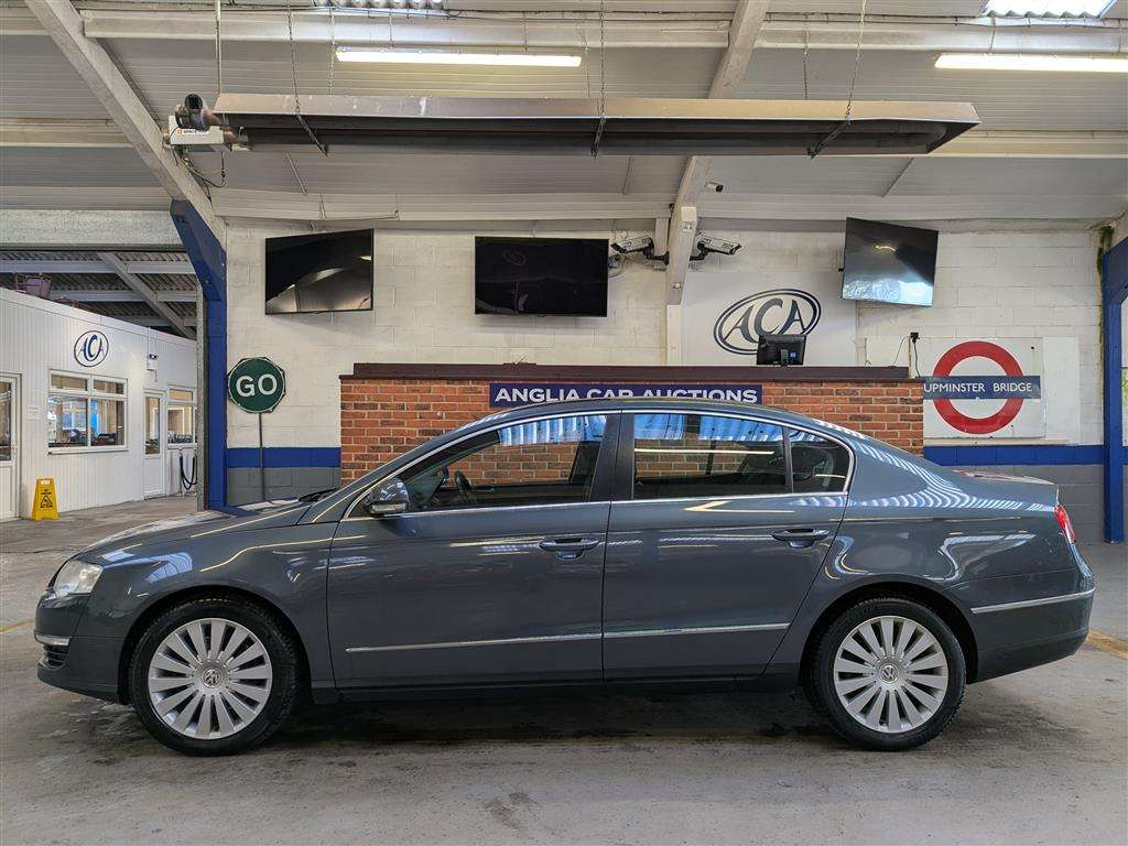 <p>2010 VOLKSWAGEN PASSAT HIGHLINE+ TDI 140</p>