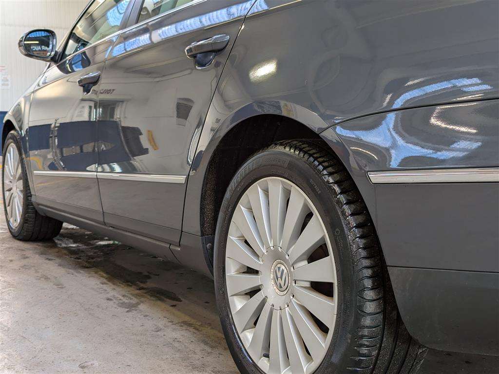 <p>2010 VOLKSWAGEN PASSAT HIGHLINE+ TDI 140</p>