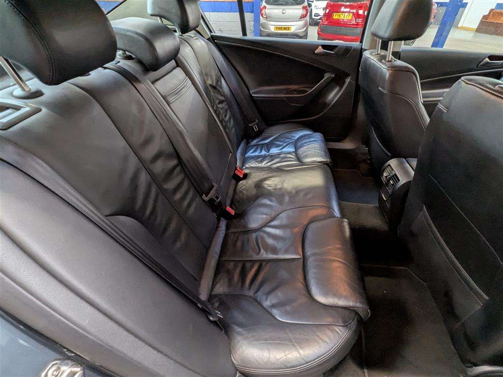 <p>2010 VOLKSWAGEN PASSAT HIGHLINE+ TDI 140</p>