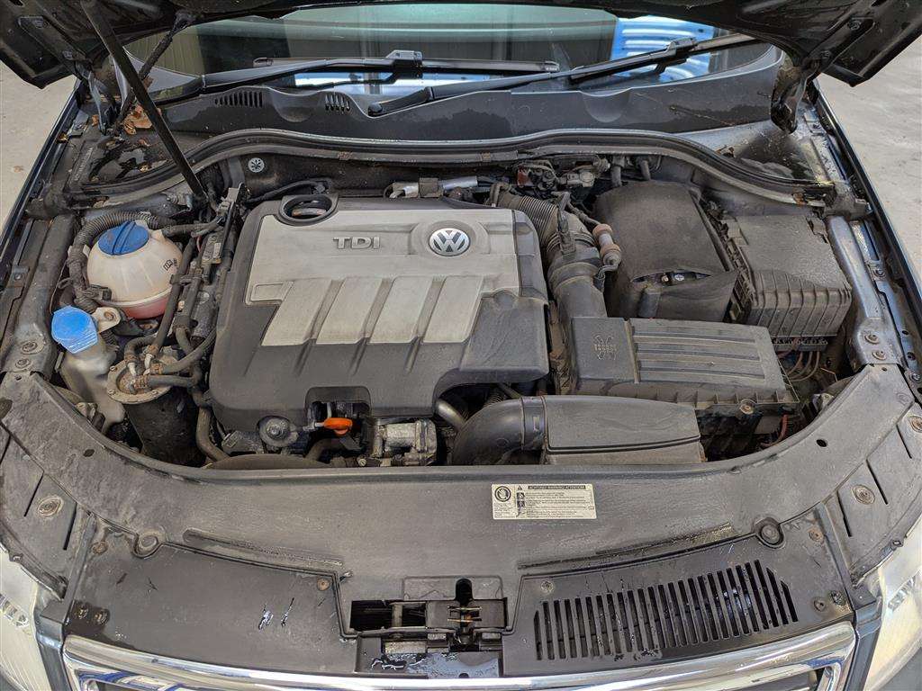 <p>2010 VOLKSWAGEN PASSAT HIGHLINE+ TDI 140</p>