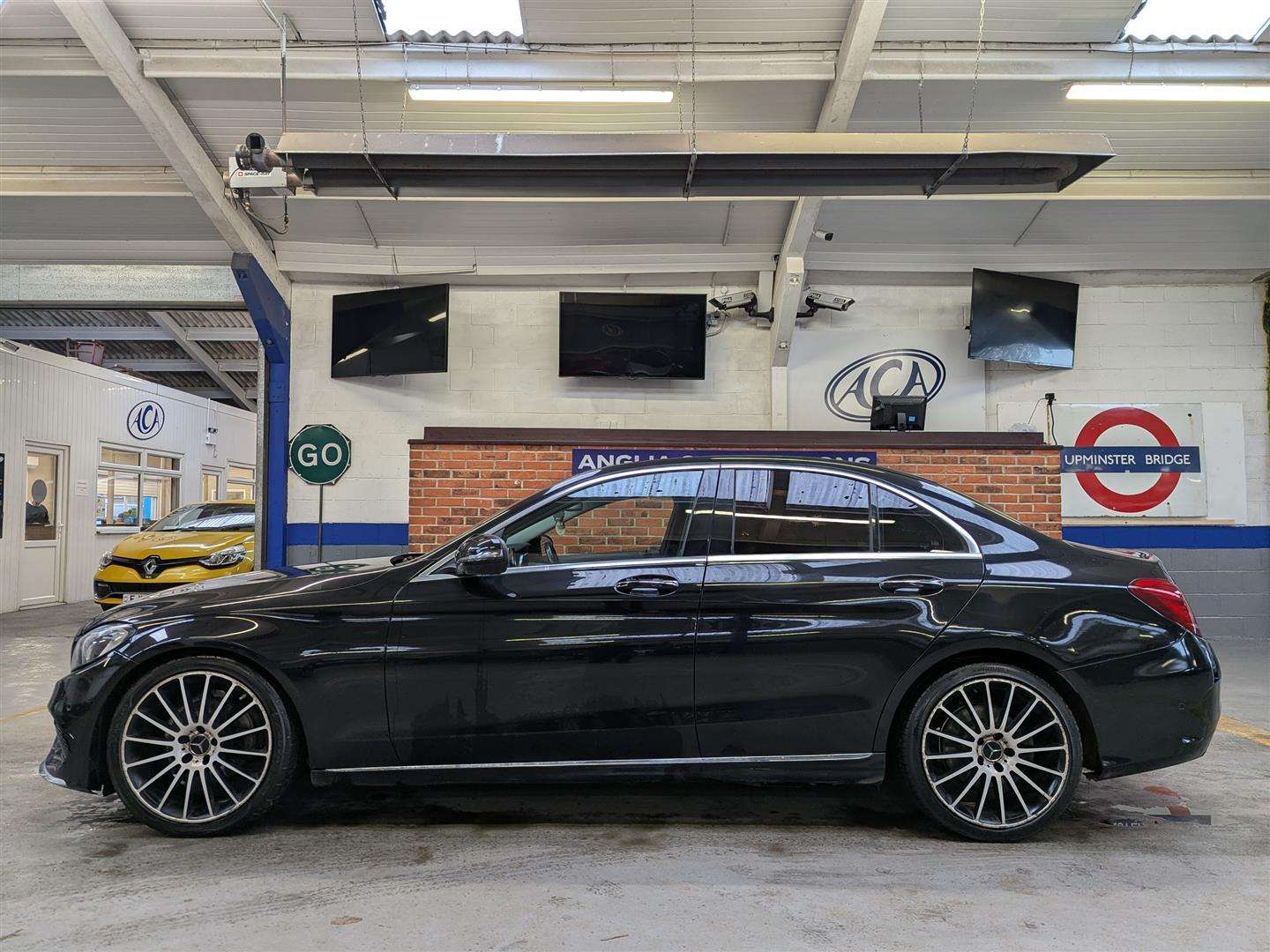 <p>2016 MERCEDES-BENZ C220 D SPORT PREMIUM AUTO</p>