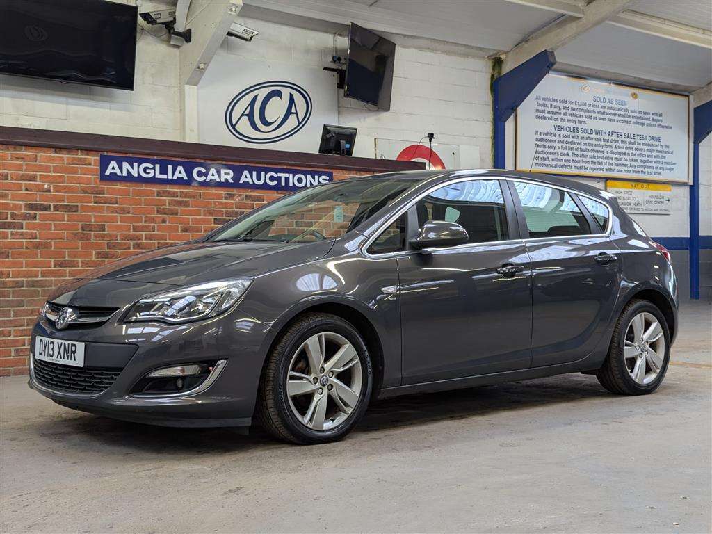 <p>2013 VAUXHALL ASTRA SRI</p>