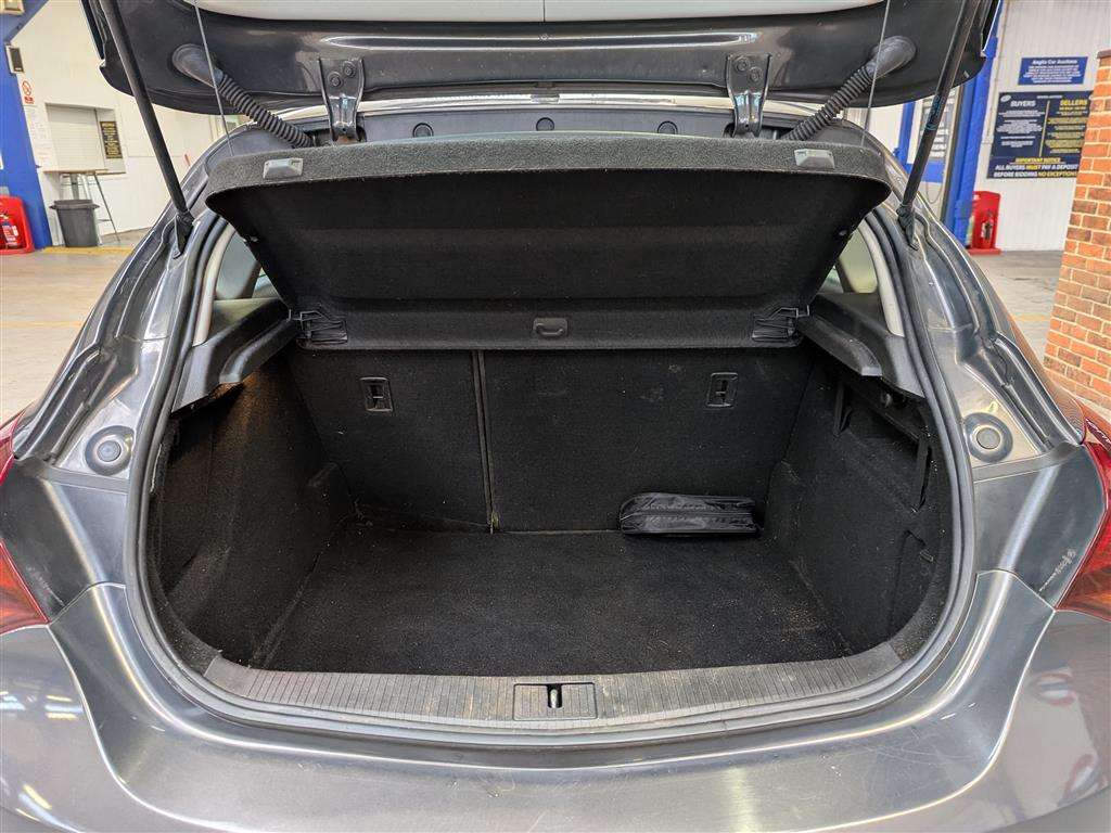 <p>2013 VAUXHALL ASTRA SRI</p>