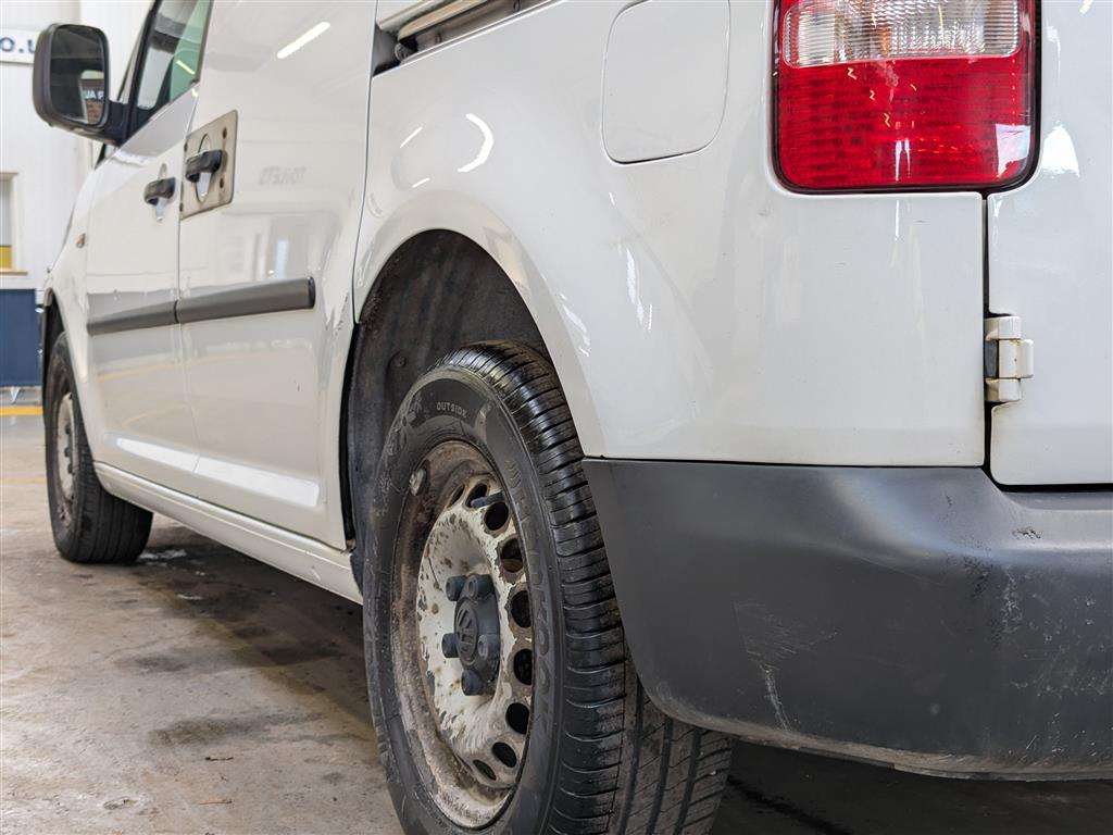 <p>2014 VOLKSWAGEN CADDY C20 STARTLINE TDI</p>