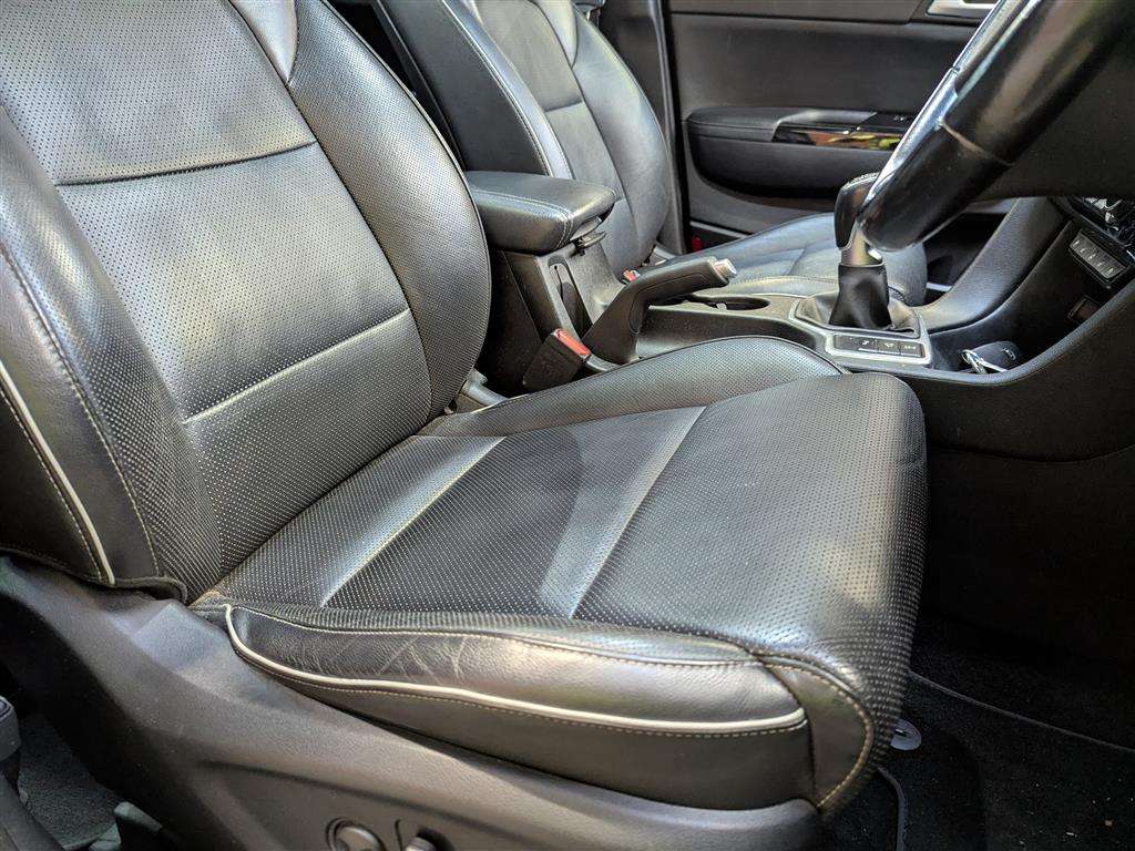 <p>2017 KIA SPORTAGE KX-4 CRDI</p>