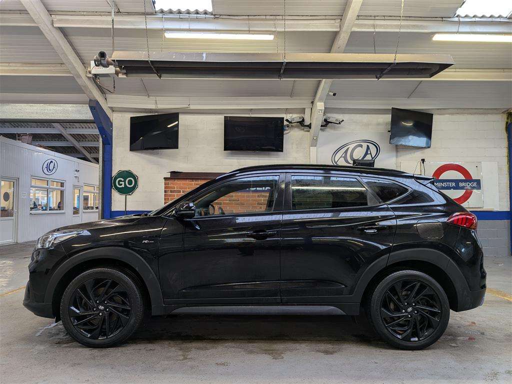 <p>2020 HYUNDAI TUCSON N LNE 48V MHEV CRD</p>