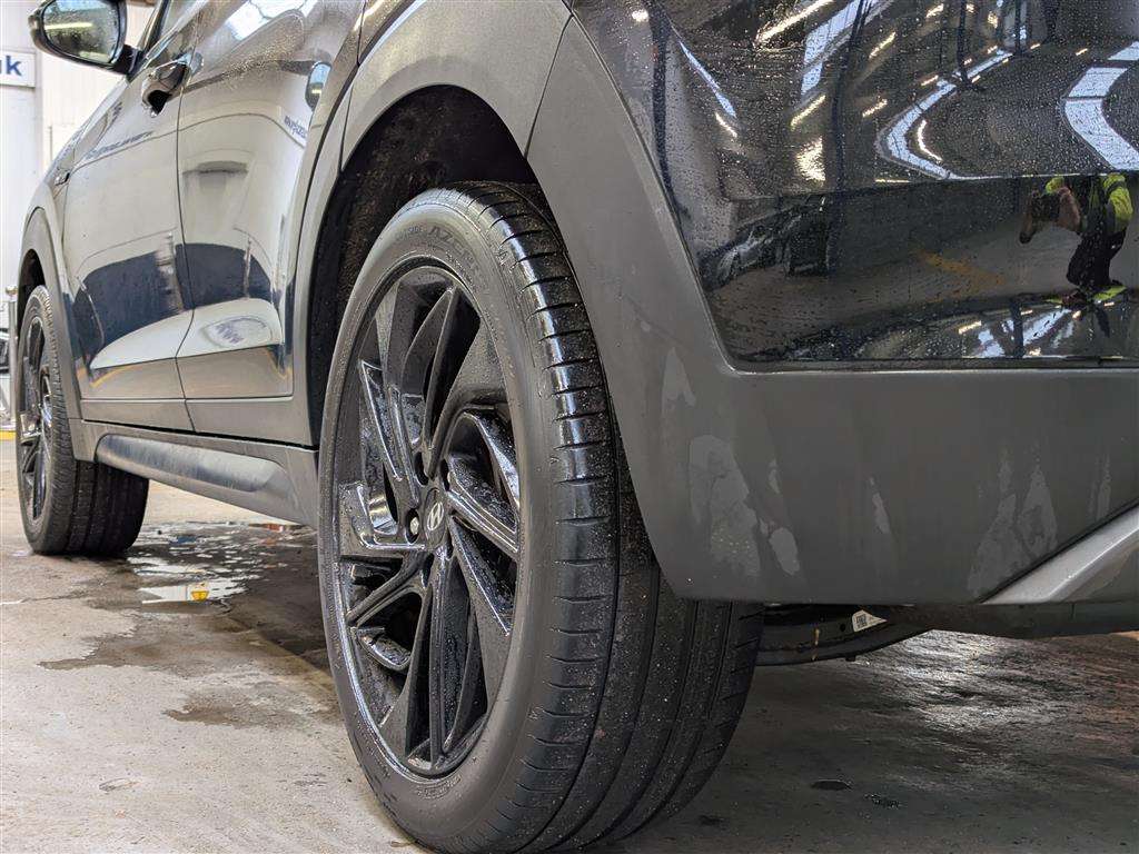 <p>2020 HYUNDAI TUCSON N LNE 48V MHEV CRD</p>