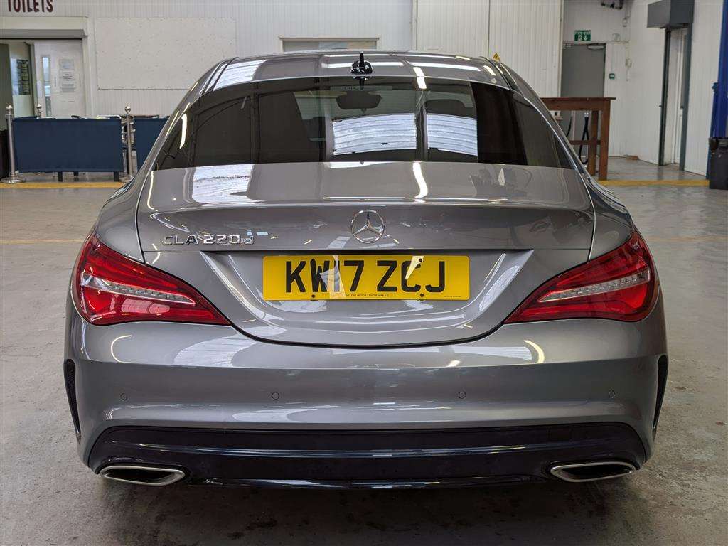 <p>2017 MERCEDES-BENZ CLA 220 D AMG LINE AUTO</p>