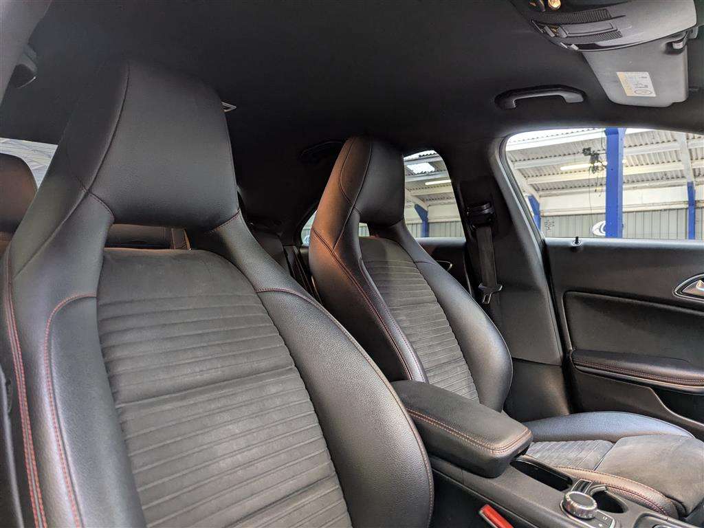 <p>2017 MERCEDES-BENZ CLA 220 D AMG LINE AUTO</p>