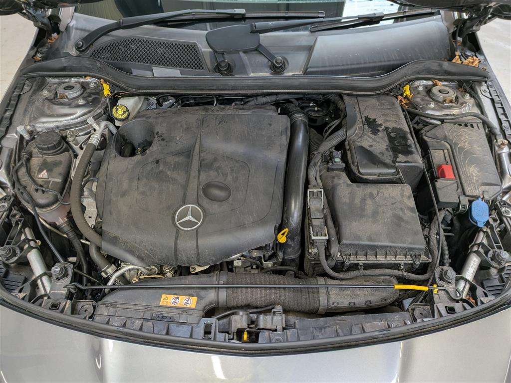 <p>2017 MERCEDES-BENZ CLA 220 D AMG LINE AUTO</p>