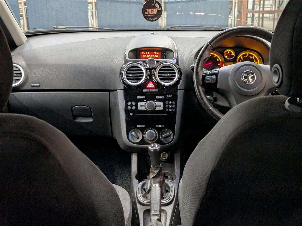 <p>2013 VAUXHALL CORSA SXI AC</p>