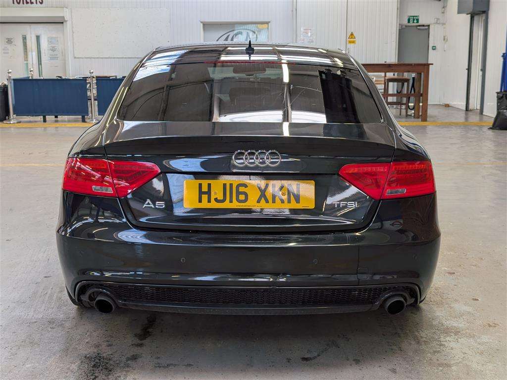 <p>2016 AUDI A5 S LINE BLK ED + TFSI AUTO</p>