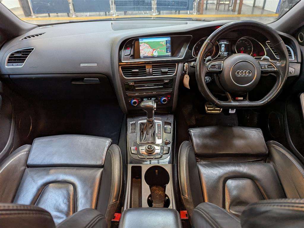 <p>2016 AUDI A5 S LINE BLK ED + TFSI AUTO</p>