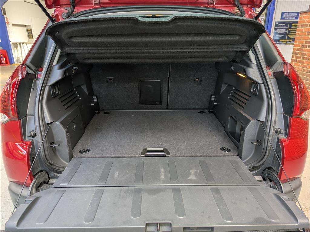 <p>2015 PEUGEOT 3008 ALLURE PURE TECH S/S</p>