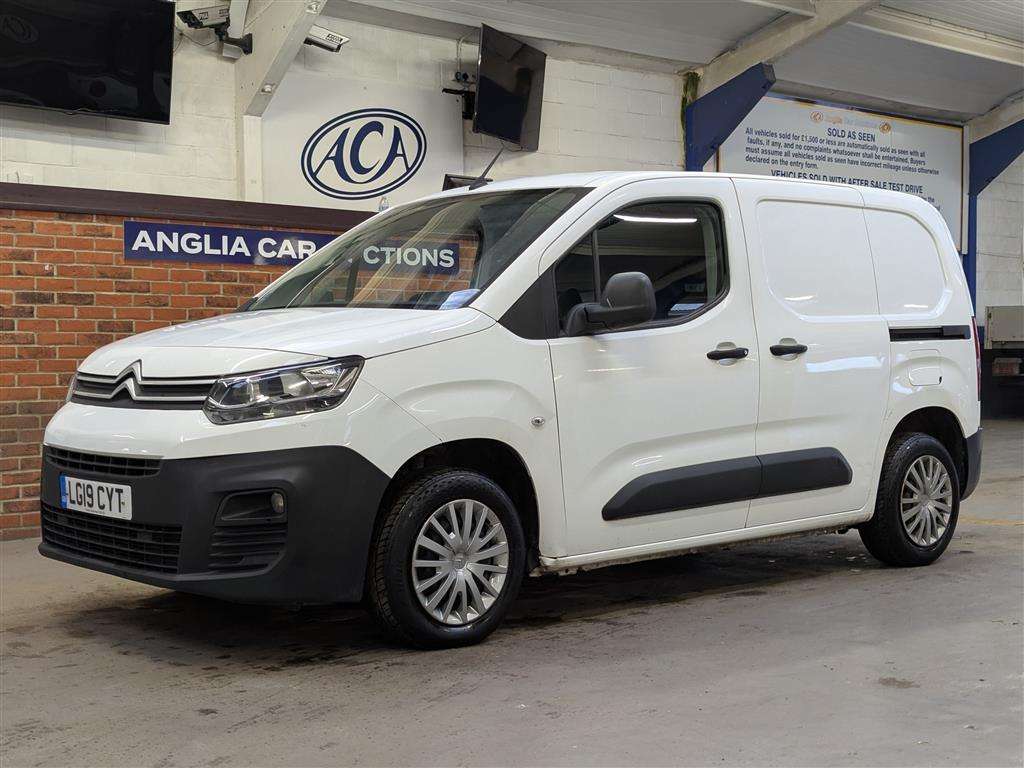 <p>2019 CITROEN BERLINGO 650 EN-PRISE BLU</p>