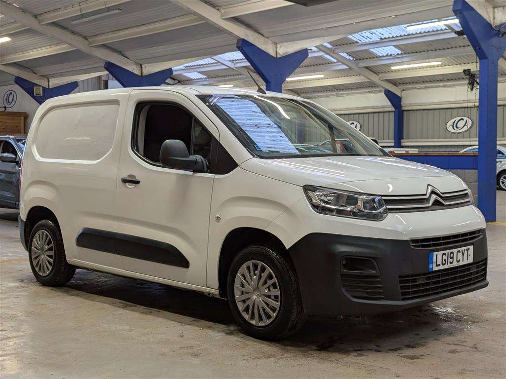 <p>2019 CITROEN BERLINGO 650 EN-PRISE BLU</p>