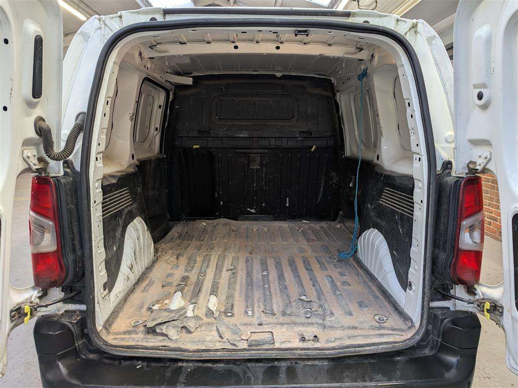 <p>2019 CITROEN BERLINGO 650 EN-PRISE BLU</p>