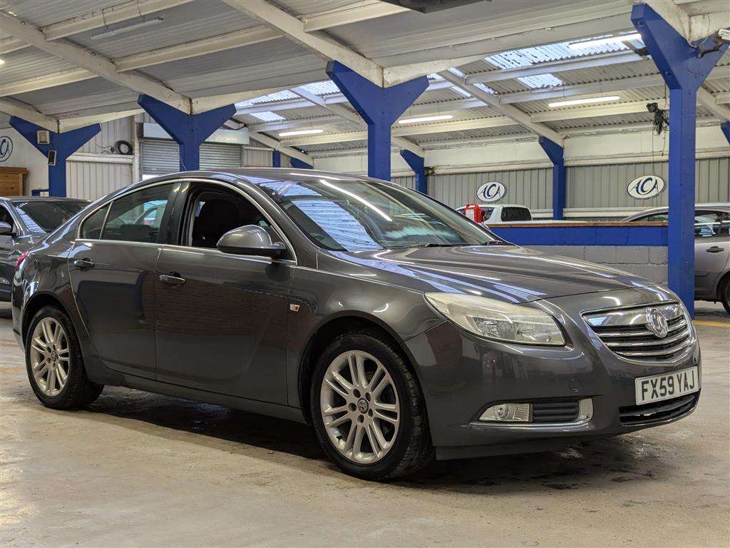 <p>2009 VAUXHALL INSIGNIA EXCLUSIV</p>