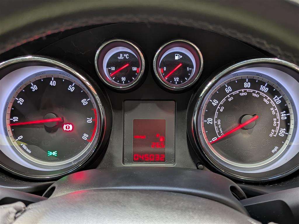 <p>2009 VAUXHALL INSIGNIA EXCLUSIV</p>