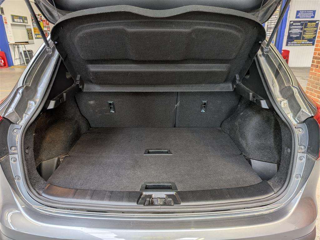 <p>2016 NISSAN QASHQAI N-CONNECTA DCI</p>